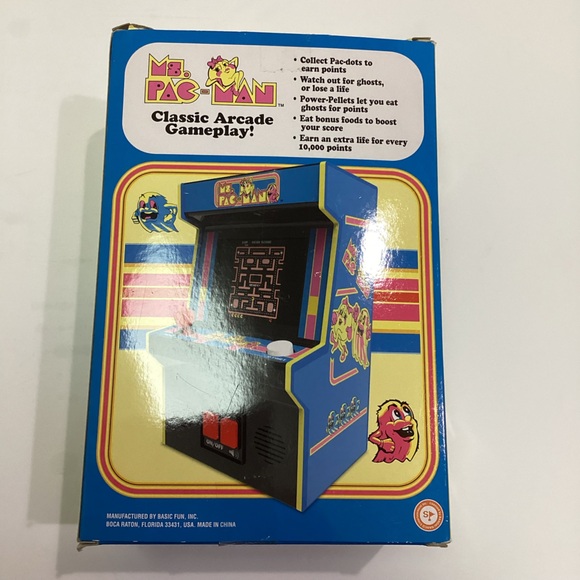 Ms. PAC- MAN Retro Mini Arcade Classics Hand Held Game- New Basic Fun Vintage - Picture 3 of 9